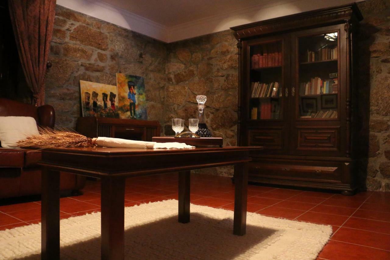 Casa Dona Urraca Hotel Vilarinho da Castanheira Екстериор снимка